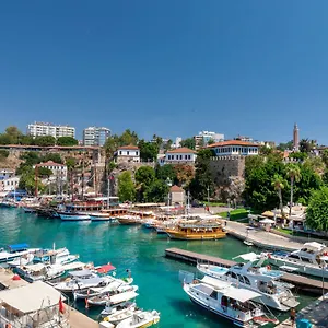 Adalya Port Antália